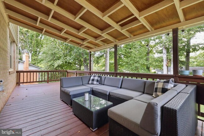 Building Photo - 6605 Grey Fox Dr