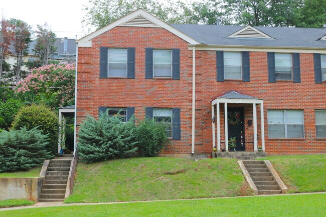 Building Photo - 1650 Valley Ave