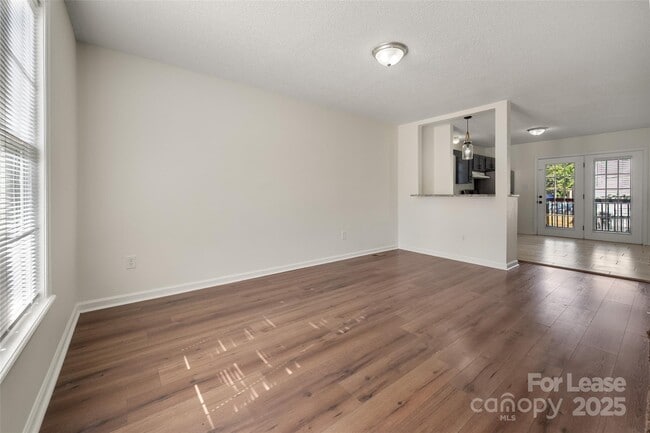 Building Photo - 608 Bethpage Rd