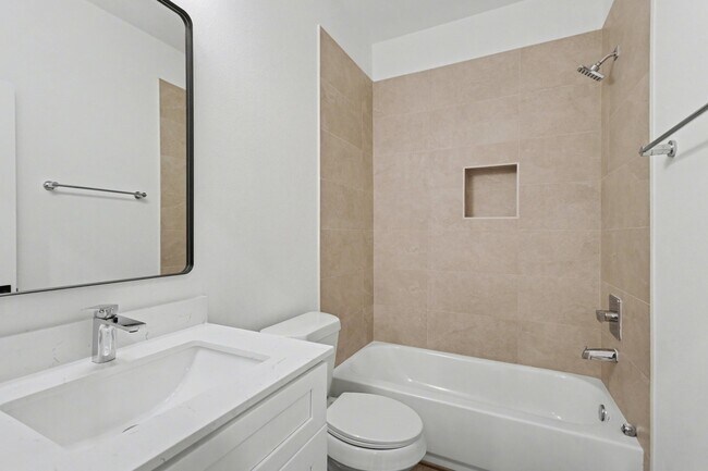 Building Photo - 203 Danna Ln