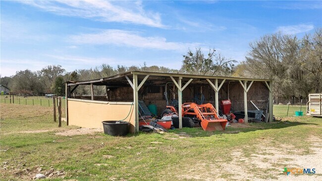 Building Photo - 1102 Fairview Dr