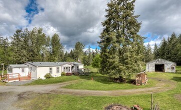 Building Photo - Incredible opportunity to rent a 4.72-acre farm!