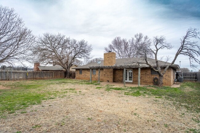 Building Photo - Single Family Home Weatherford