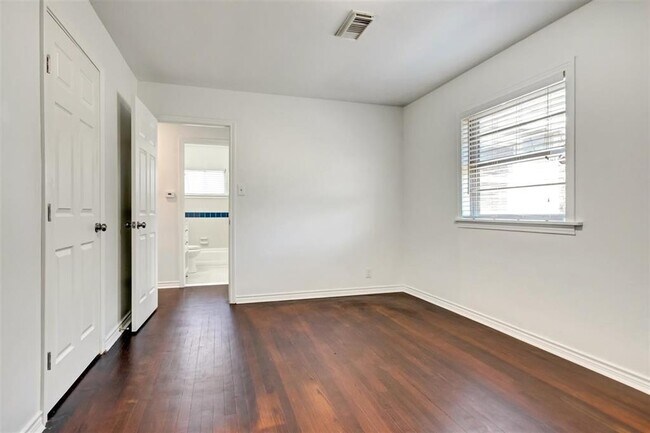 Building Photo - 1316 Zora St