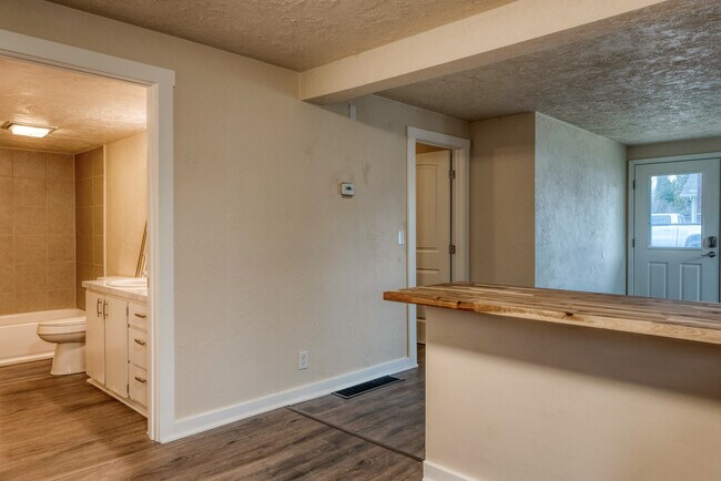 Building Photo - 616 11th St W