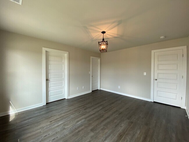 Building Photo - 130 Ridgeview Cir