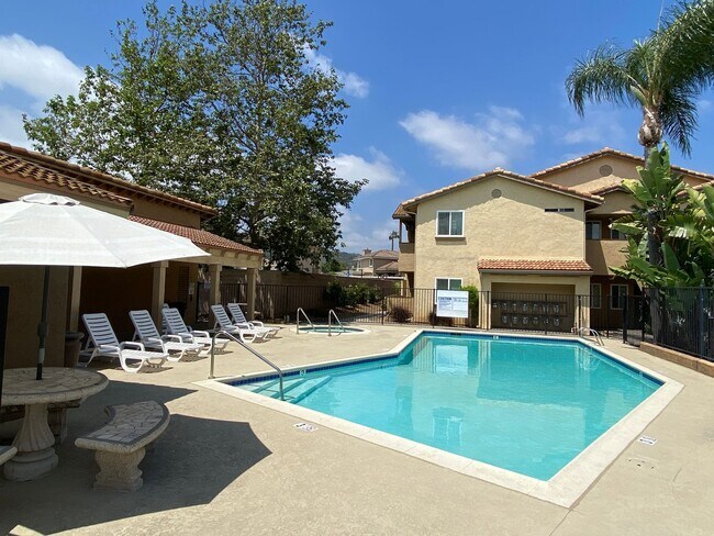 Building Photo - 2bed/2bath home in Mission Park Community!