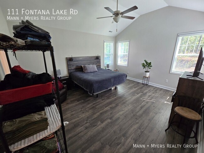 Building Photo - 111 Fontana Lake Rd