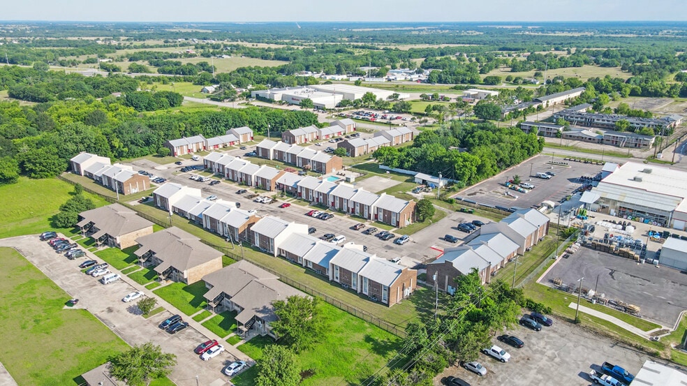 Building Photo - Village Creek