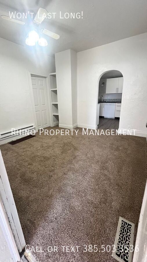 Building Photo - 807 20th St