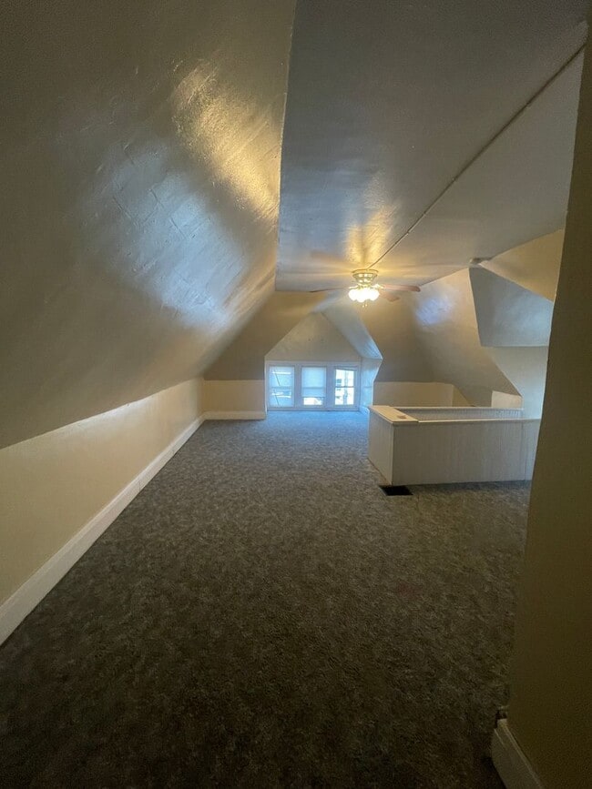 Building Photo - 1408 Methyl St