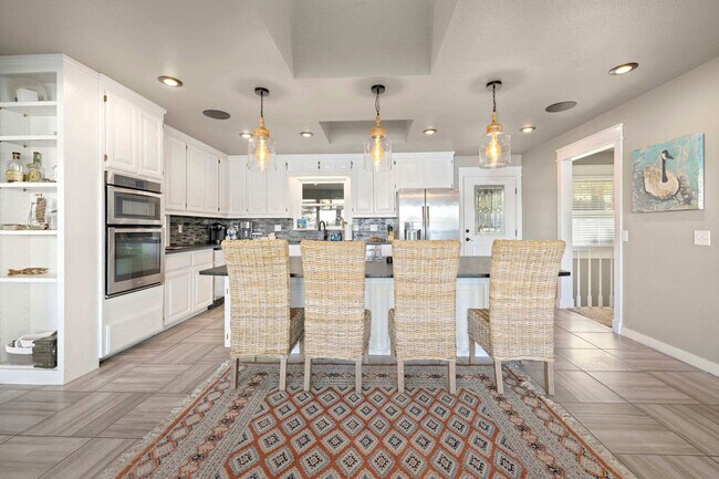 Building Photo - 9063 Mundell Rd