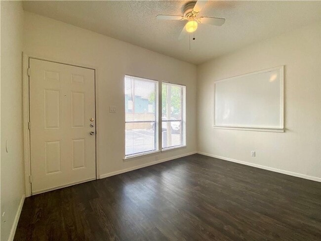 Building Photo - 3000 Guadalupe St