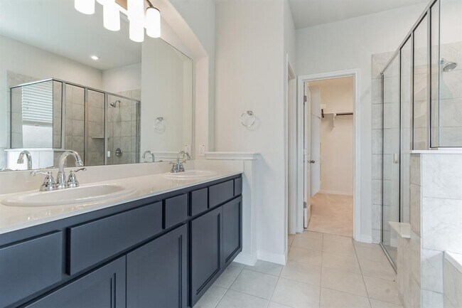 Building Photo - 4425 Shady Hl Ln