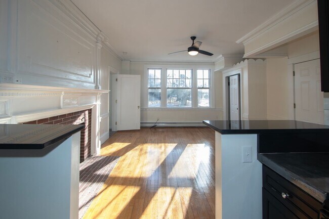 Building Photo - 85 Belknap St