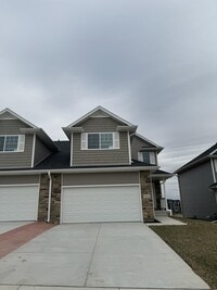 Building Photo - 9208 Peregrine Rd