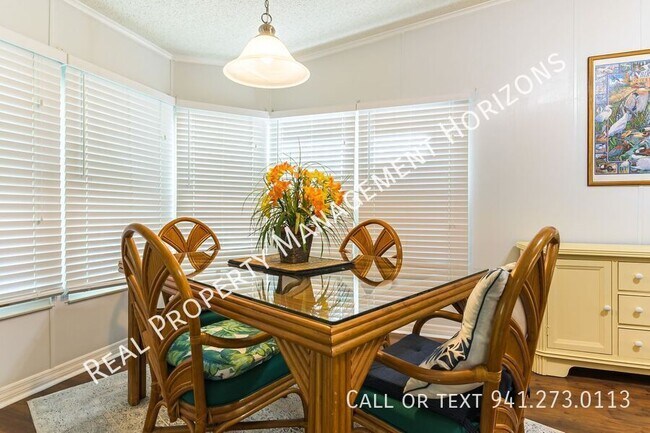 Building Photo - 317 Bougainvillea Cir