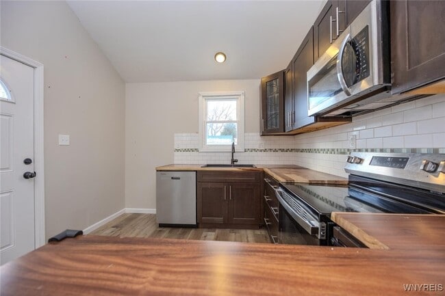 Building Photo - 3487 Rhode Island Ave