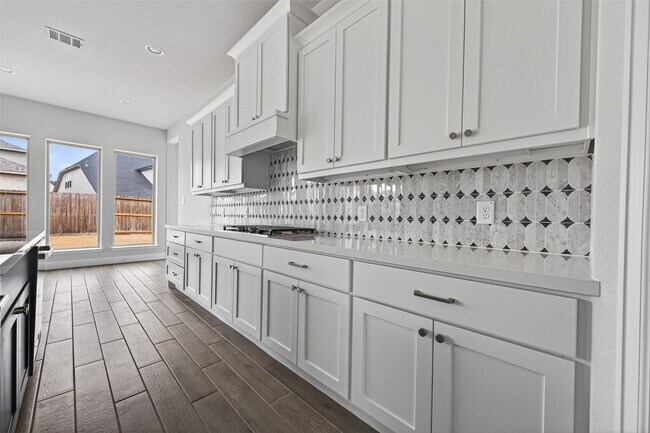 Building Photo - 26310 Meadow Bliss Wy