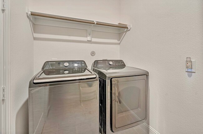 Building Photo - 17702 Sea Rosemary Ct