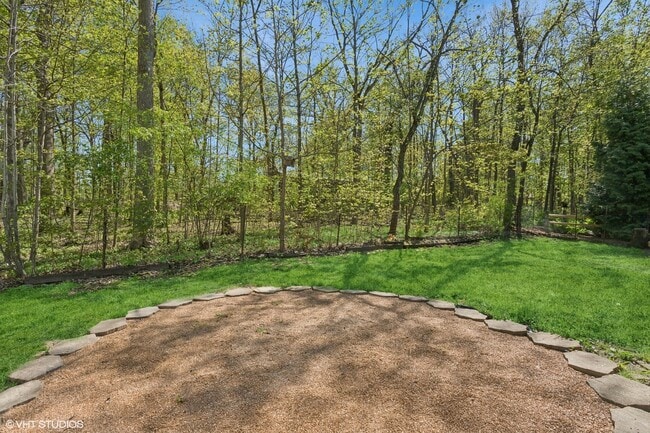 Building Photo - 11051 Elmwood Ct