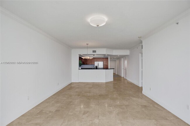Building Photo - 15051 Royal Oaks Ln