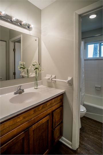 Building Photo - 205 Taliwa Gardens Dr