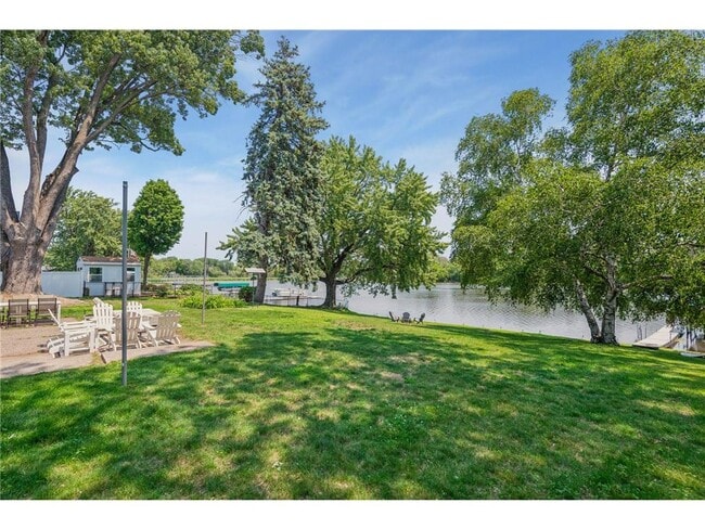 Building Photo - 5636 Twin Lake Terrace N