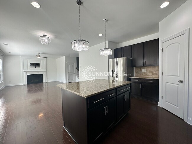 Building Photo - 4 Bedroom 2.5 Bathroom in Indian Trail