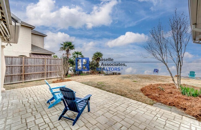Building Photo - 1418 Windrose Dr