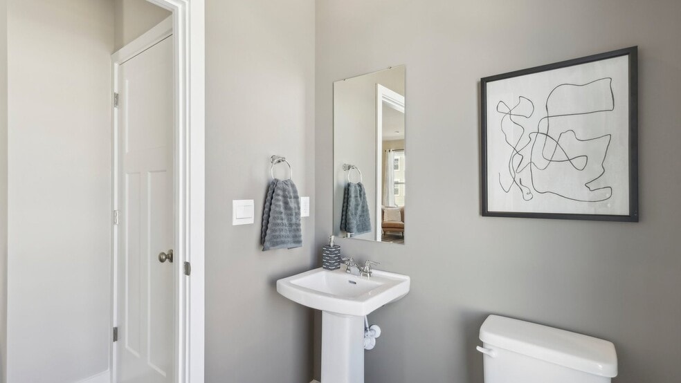 Building Photo - 695 Olivia St