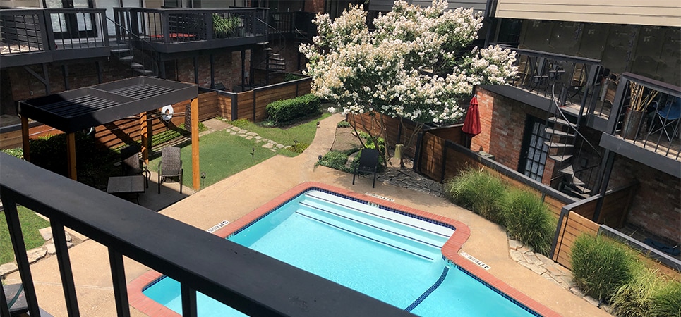View of the pool - 8710 Park Ln