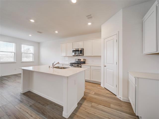Building Photo - 14837 Lone Rock Ln