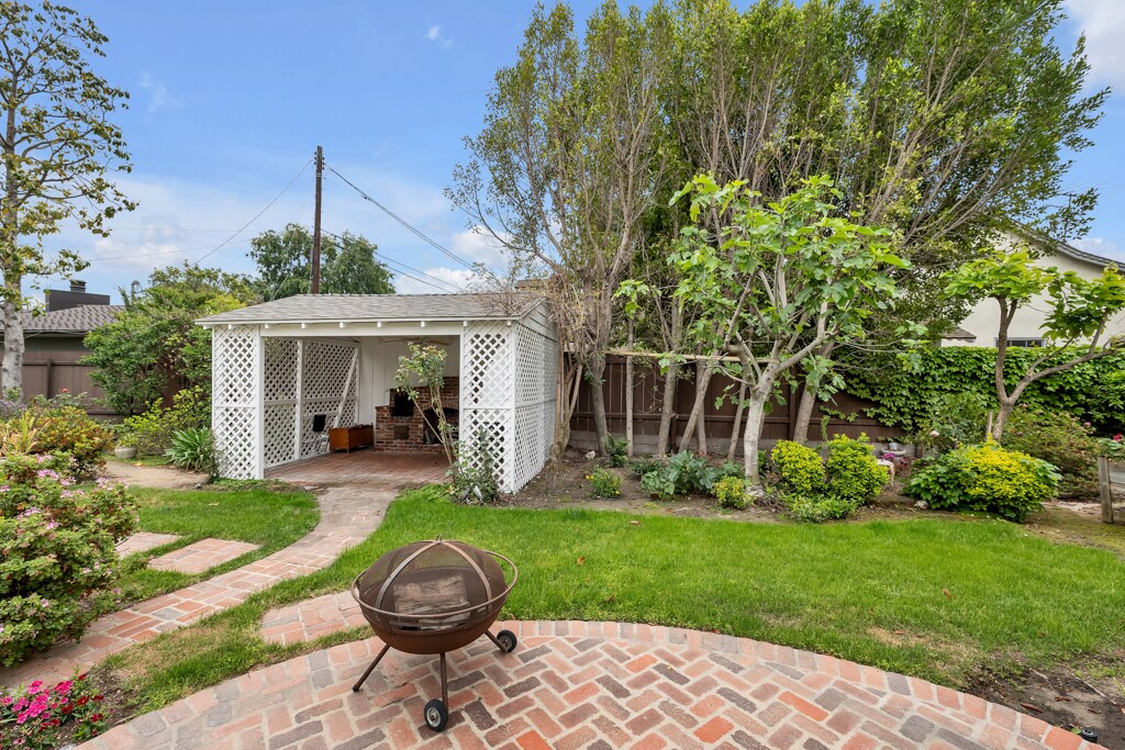 Building Photo - 4722 Forman Ave