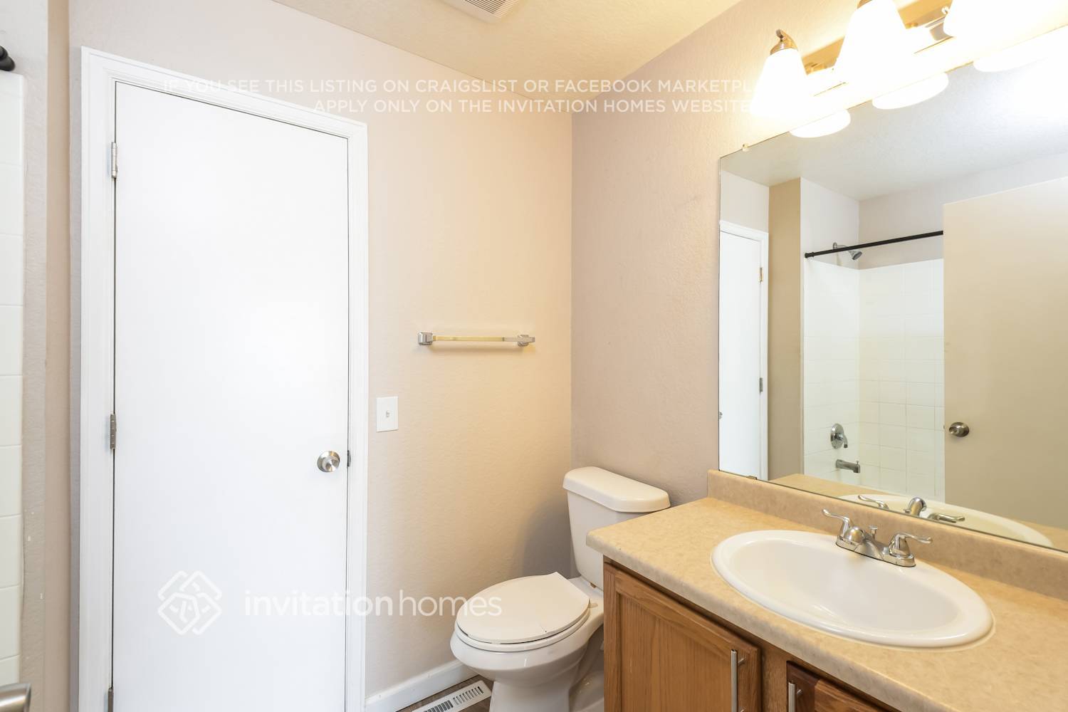 Building Photo - 20924 E 47th Ave