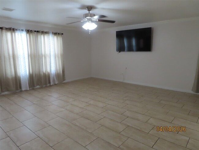 Building Photo - 15631 S Fall Fern Cir