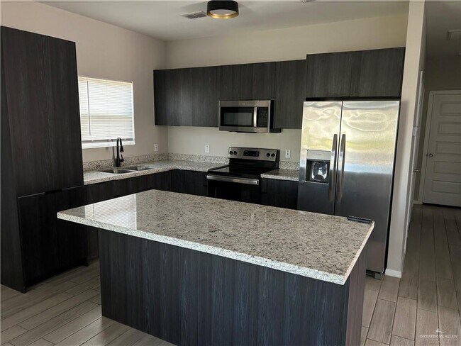 Building Photo - 16 Puffin Ave