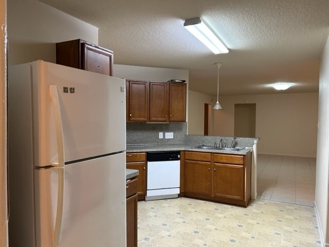 Building Photo - 15719 Wisteria Hill St