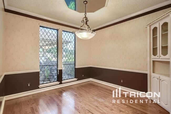 Building Photo - 830 Mill Creek Cir