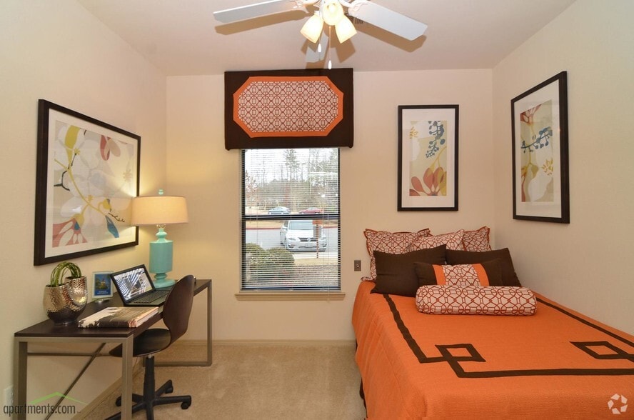 Bedroom - Z- The Mill at Auburn