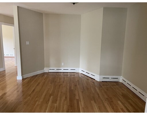 Building Photo - 85 Elgin St