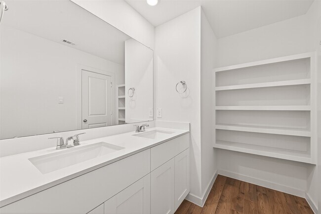 Building Photo - 3506 Blue Mockingbird St