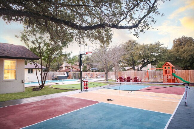 Building Photo - 107 Wickford Way