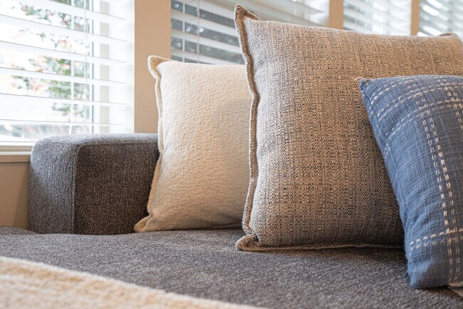 Building Photo - 1464 NW 70th St