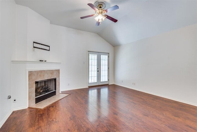 Building Photo - 1723 Rosenborough Ln S