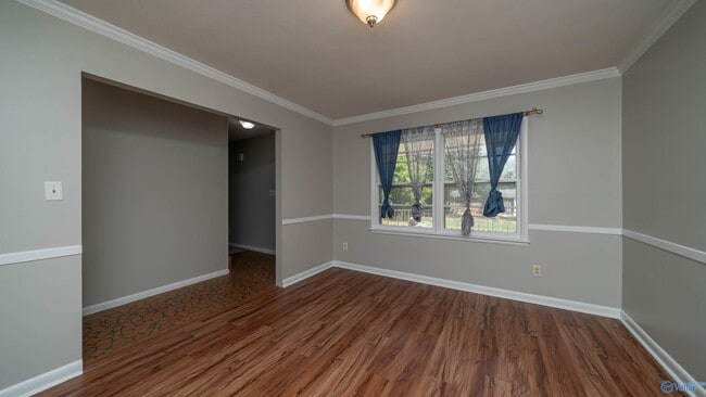 Building Photo - 608 Mountain Gap Dr SE