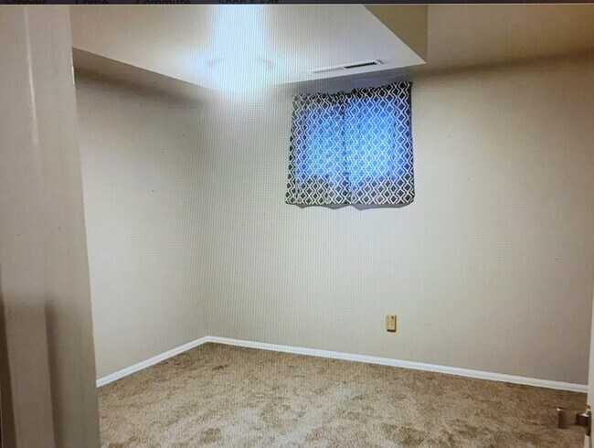 Building Photo - 4125 N Carefree Cir