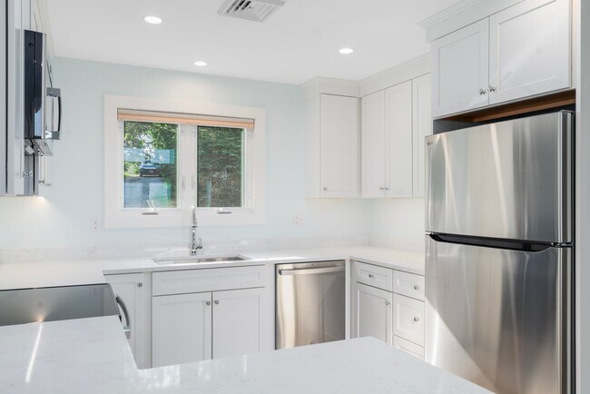 Building Photo - 117 Indian Ave