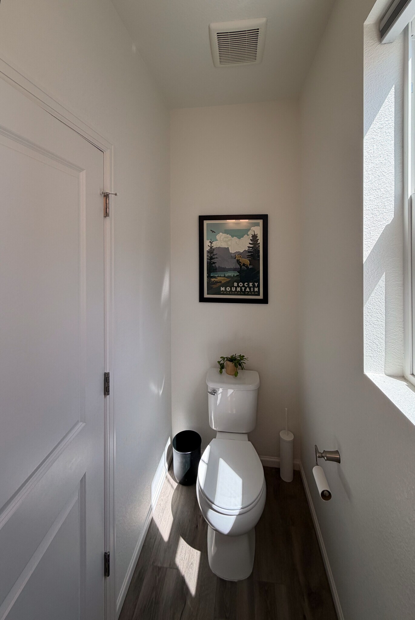 Building Photo - 2497 Winding Dr