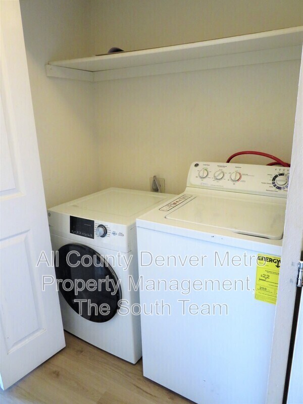 Building Photo - 7394 S Alkire St